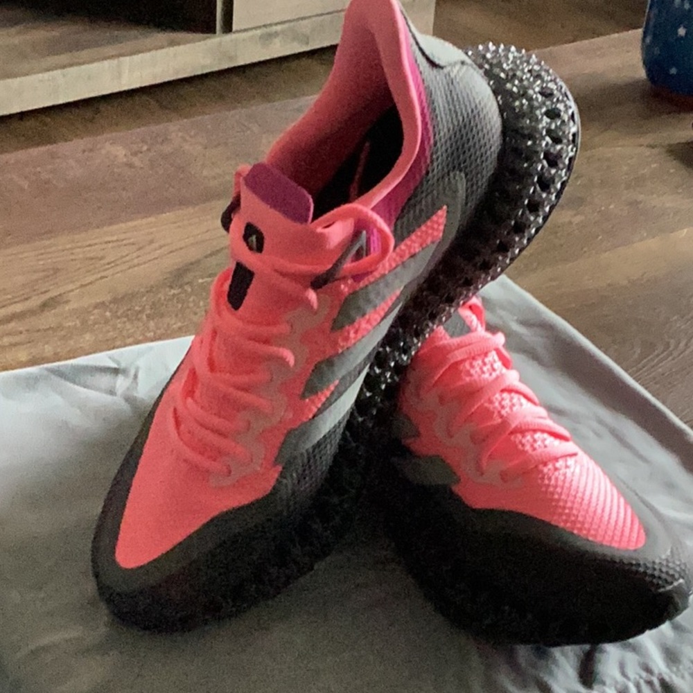 Adidas tennis shoes